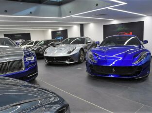 ドバイの大きな新車と中古車のショールーム販売中صالةعرضسياراتللبيع Businessfinder Meビジネスの販売