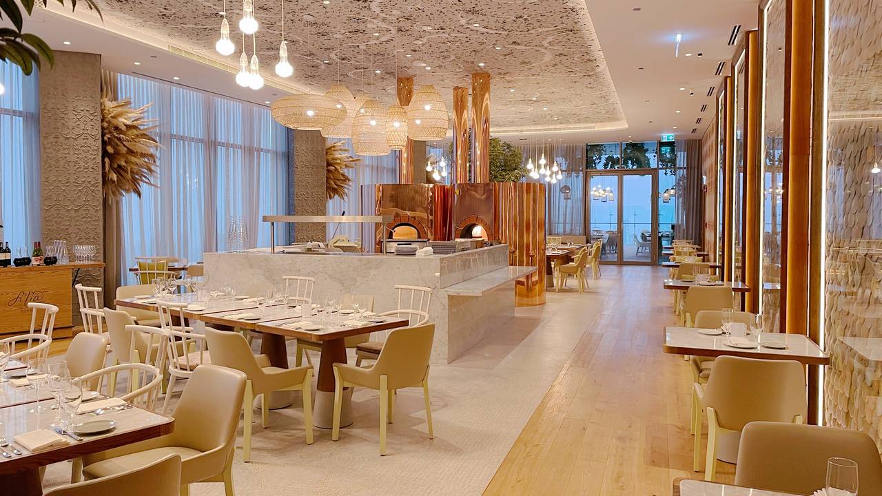 Active Restaurant for sale in Dubai BusinessFinder.Me business for sale
