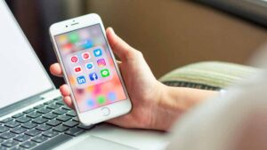 top stocks to buy now social media stocks Sale And Purchase On Social media Businesses