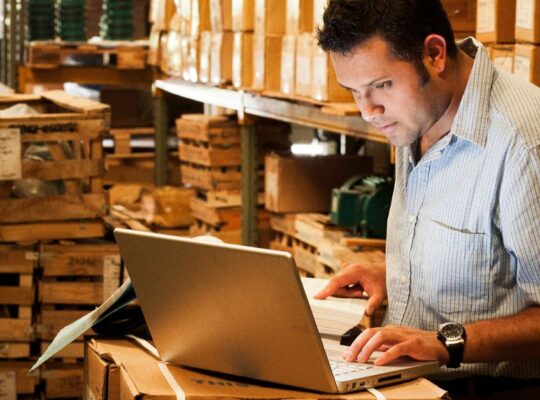 How to start Drop shipping Business in Dubai