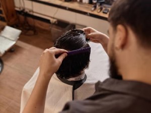 Well running gents salon for sale in Dubai