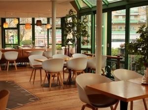 Profitable cafe for sale in Dubai