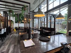 Running restaurant for sale in Dubai