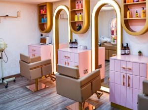 Ladies beauty salon for sale in Dubai