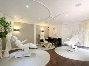 Running spa and salon for sale in Dubai