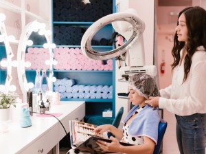 Fully equipped ladies salon for sale in Dubai